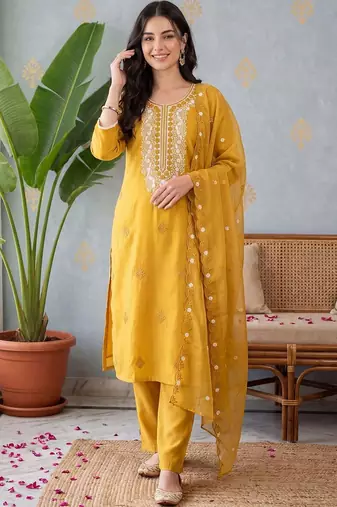Women Ethnic Motifs Embroidered Regular Thread Work Kurta with Trousers & With Dupatta