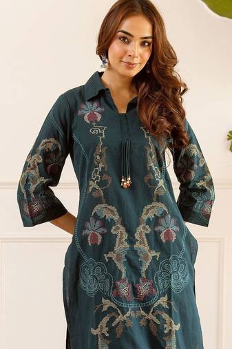 Women Ethnic Motifs Embroidered Regular Thread Work Kurta with Trousers