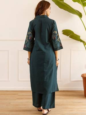 Women Ethnic Motifs Embroidered Regular Thread Work Kurta with Trousers 5