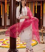 Women Floral Embroidered Regular Thread Work Kurta with Trousers & With Dupatta