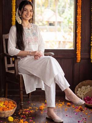Women Floral Embroidered Regular Thread Work Pure Cotton Kurta with Trousers 5