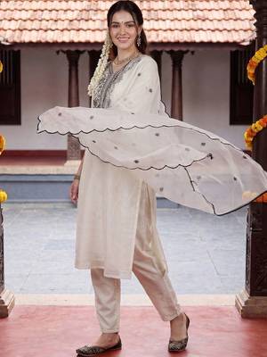 Women Ethnic Motifs Embroidered Regular Thread Work Kurta with Trousers & With Dupatta 3