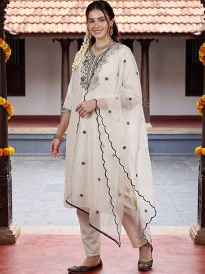 Women Ethnic Motifs Embroidered Regular Thread Work Kurta with Trousers & With Dupatta 6