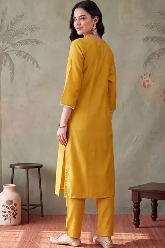 Women Ethnic Motifs Embroidered Regular Thread Work Kurta with Trousers & With Dupatta