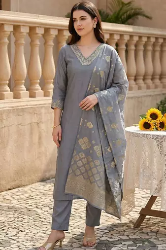 Women Ethnic Motifs Embroidered Regular Kurta with Trousers & With Dupatta