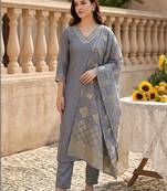 Women Ethnic Motifs Embroidered Regular Kurta with Trousers & With Dupatta