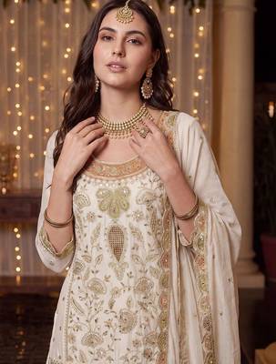 Women Ethnic Motifs Embroidered Regular Thread Work Kurta with Sharara & With Dupatta 5