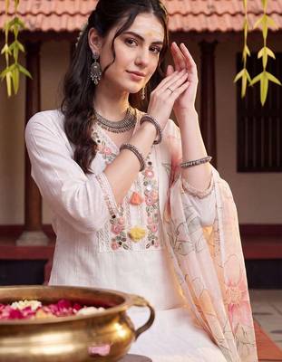 Women Ethnic Motifs Embroidered Regular Thread Work Pure Cotton Kurta with Trousers & With Dupatta 2