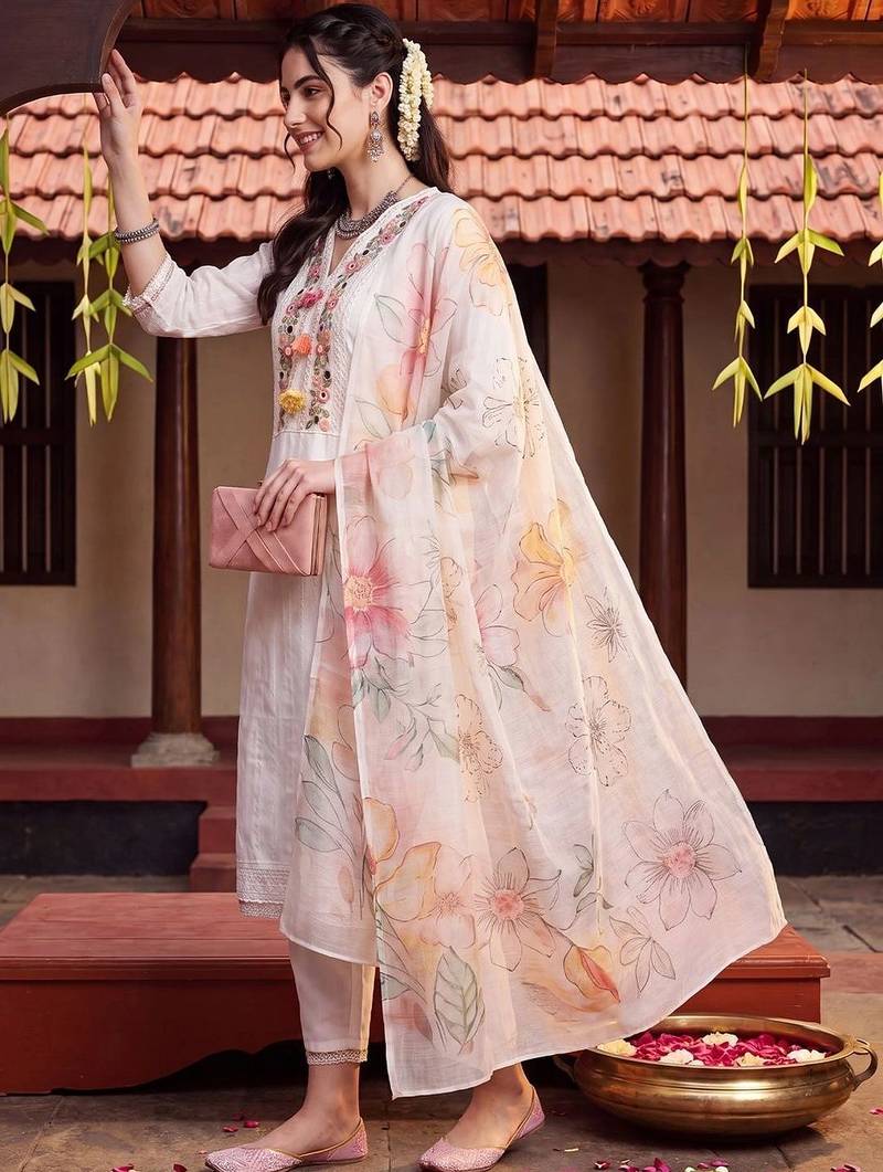 Women Ethnic Motifs Embroidered Regular Thread Work Pure Cotton Kurta with Trousers & With Dupatta