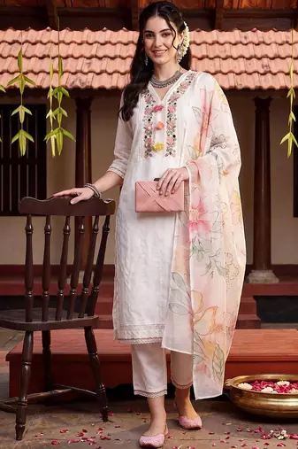 Women Ethnic Motifs Embroidered Regular Thread Work Pure Cotton Kurta with Trousers & With Dupatta