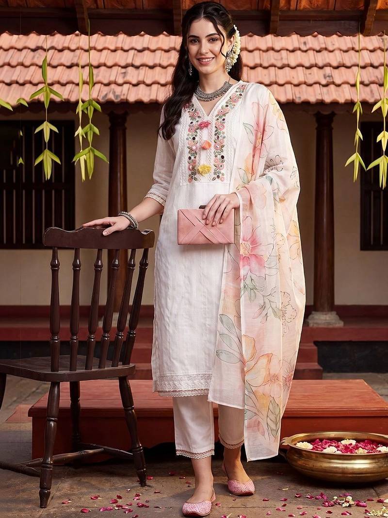 Women Ethnic Motifs Embroidered Regular Thread Work Pure Cotton Kurta with Trousers & With Dupatta