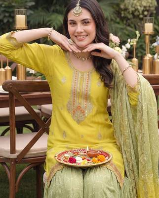 Women Ethnic Motifs Embroidered Regular Thread Work Kurta with Sharara & With Dupatta 2