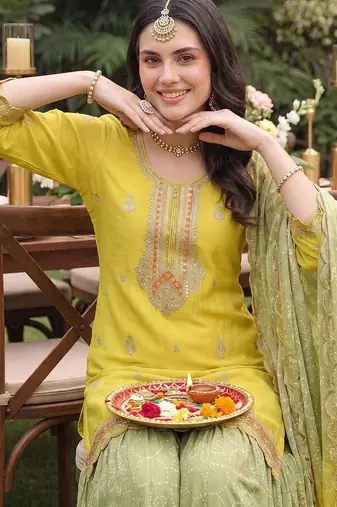 Women Ethnic Motifs Embroidered Regular Thread Work Kurta with Sharara & With Dupatta