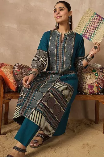 Women Printed Kurta with Trouser