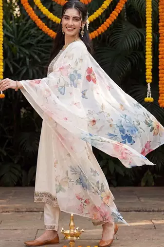 Women Ethnic Motifs Embroidered Regular Thread Work Kurta with Trousers & With Dupatta