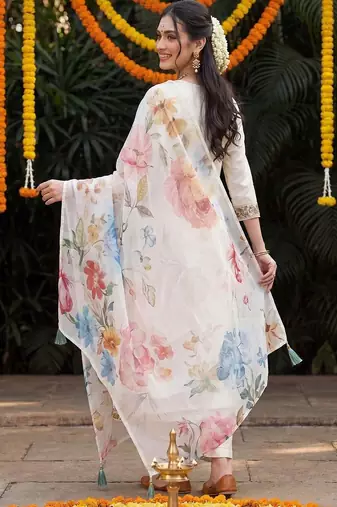 Women Ethnic Motifs Embroidered Regular Thread Work Kurta with Trousers & With Dupatta