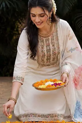 Women Ethnic Motifs Embroidered Regular Thread Work Kurta with Trousers & With Dupatta