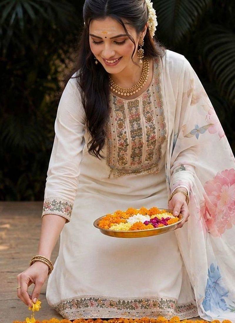 Women Ethnic Motifs Embroidered Regular Thread Work Kurta with Trousers & With Dupatta