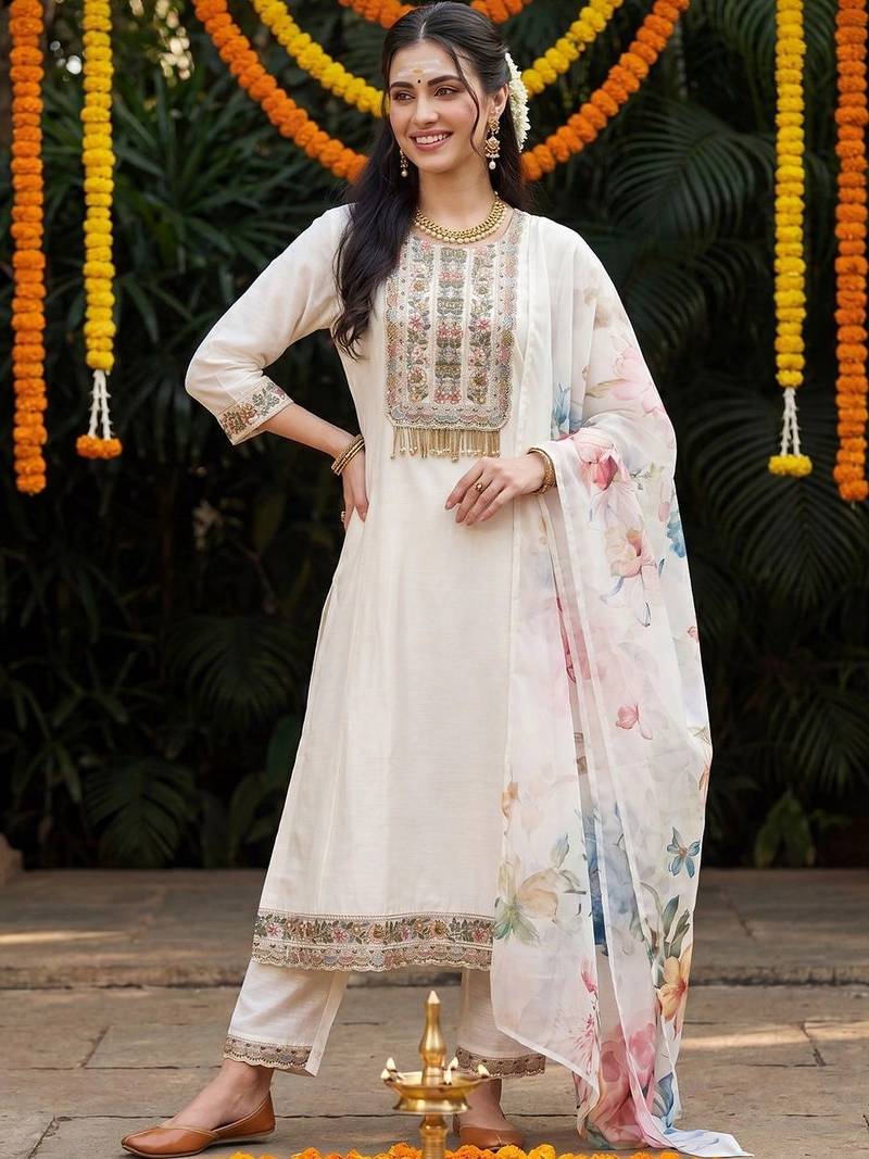 Women Ethnic Motifs Embroidered Regular Thread Work Kurta with Trousers & With Dupatta