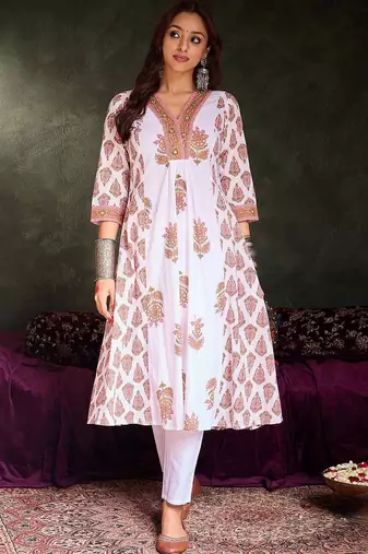 Floral Printed Panelled Pure Cotton A-Line Kurta With Trousers