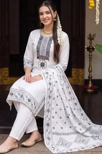 Women Ethnic Motifs Printed Regular Pure Cotton Kurta with Pyjamas & With Dupatta