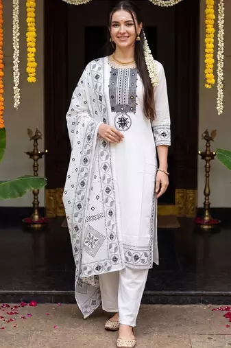 Women Ethnic Motifs Printed Regular Pure Cotton Kurta with Pyjamas & With Dupatta