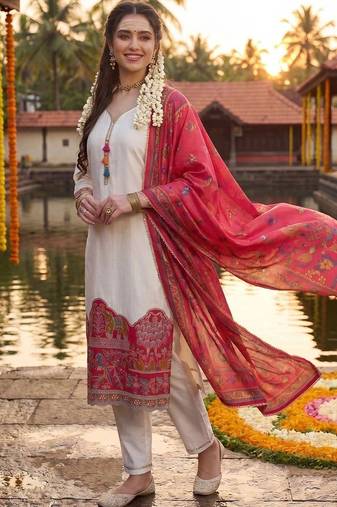 Women Ethnic Motifs Embroidered Regular Thread Work Kurta with Trousers & With Dupatta
