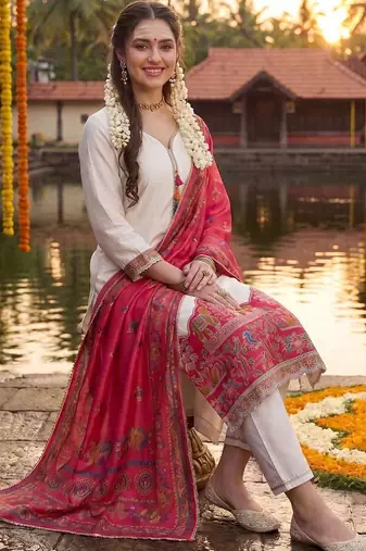 Women Ethnic Motifs Embroidered Regular Thread Work Kurta with Trousers & With Dupatta