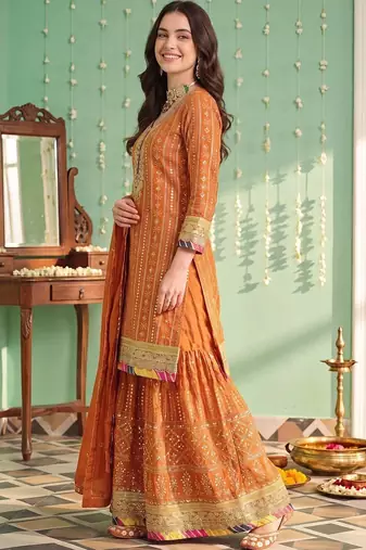 Women Ethnic Motifs Printed Regular Kurta with Sharara & With Dupatta