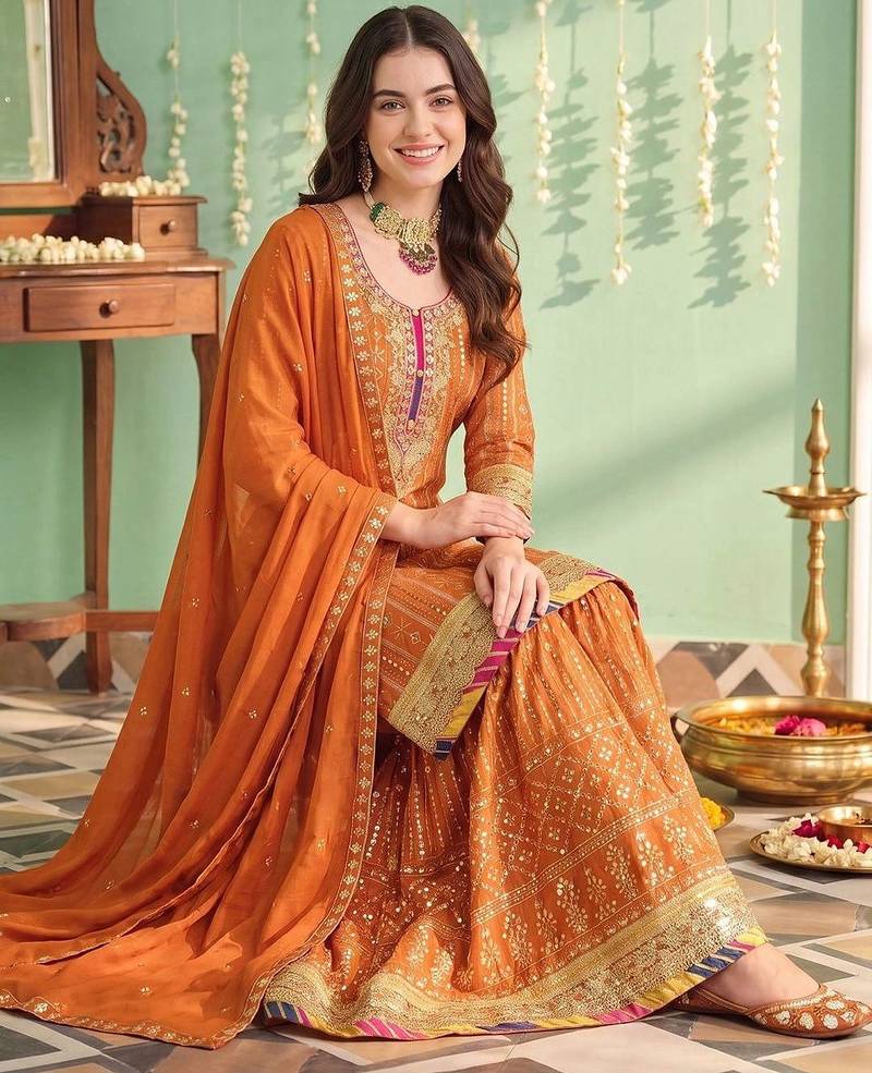 Women Ethnic Motifs Printed Regular Kurta with Sharara & With Dupatta