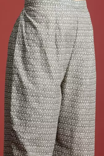 Women Floral Printed Pure Cotton Kurta with Trousers & With Dupatta
