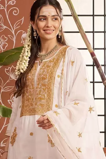 Women Ethnic Motifs Embroidered Regular Thread Work Kurta with Trousers & With Dupatta