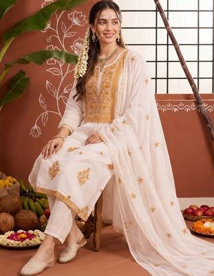 Women Ethnic Motifs Embroidered Regular Thread Work Kurta with Trousers & With Dupatta 5