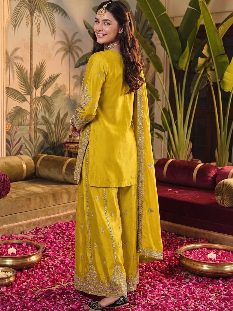 Women Ethnic Motifs Embroidered Regular Thread Work Kurta with Sharara & With Dupatta