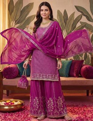 Women Ethnic Motifs Regular Thread Work Kurta with Sharara & With Dupatta 3