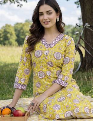 Women Floral Printed Regular Pure Cotton Kurta with Trousers & With Dupatta 5