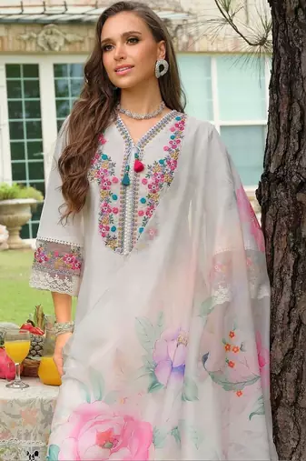 Women Ethnic Motifs Embroidered Regular Thread Work Kurta with Trousers & With Dupatta