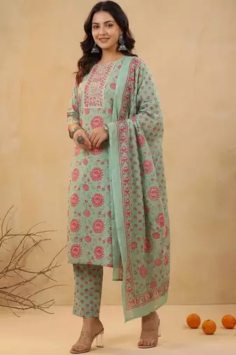 Women Floral Printed Regular Mirror Work Kurta with Trousers & With Dupatta