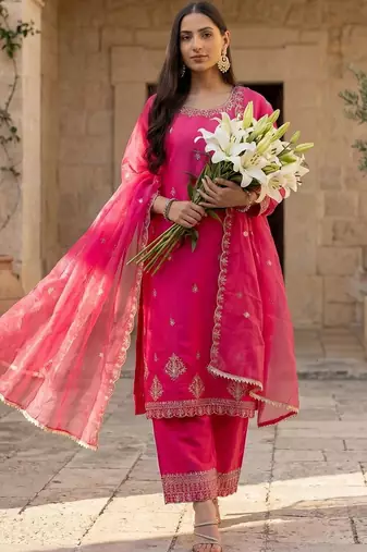 Women Ethnic Motifs Embroidered Regular Kurta with Trousers & With Dupatta
