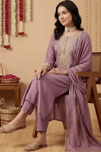 Women Ethnic Motifs Embroidered Regular Thread Work Kurta with Trousers & With Dupatta