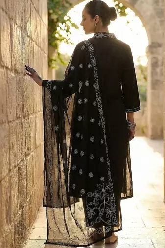 Women Floral Embroidered Regular Thread Work Pure Cotton Kurta with Trousers & With Dupatta