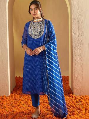 Women Ethnic Motifs Printed Regular Kurta with Trousers & With Dupatta 1