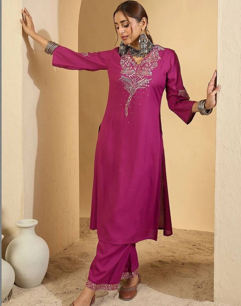 Women Ethnic Motifs Embroidered Regular Thread Work Kurta with Palazzos