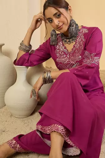 Women Ethnic Motifs Embroidered Regular Thread Work Kurta with Palazzos