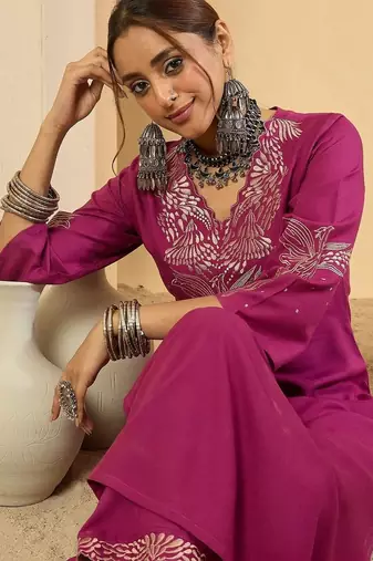 Women Ethnic Motifs Embroidered Regular Thread Work Kurta with Palazzos