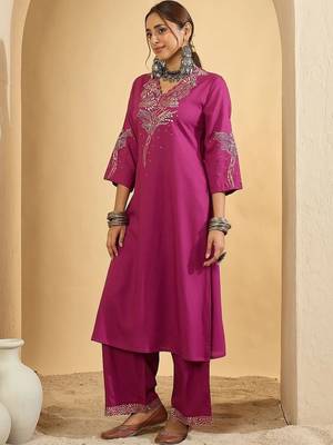 Women Ethnic Motifs Embroidered Regular Thread Work Kurta with Palazzos 6