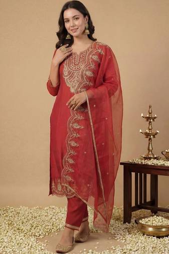 Women Ethnic Motifs Embroidered Regular Thread Work Liva Kurta with Trousers & With Dupatta