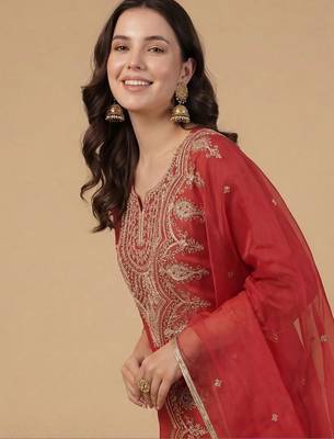 Women Ethnic Motifs Embroidered Regular Thread Work Liva Kurta with Trousers & With Dupatta 2