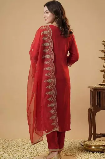 Women Ethnic Motifs Embroidered Regular Thread Work Liva Kurta with Trousers & With Dupatta