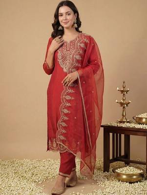 Women Ethnic Motifs Embroidered Regular Thread Work Liva Kurta with Trousers & With Dupatta 6
